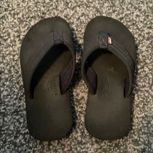 Boys Rainbow flip flops